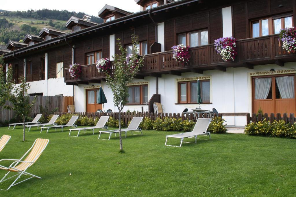 Chalet Stelle Di Neve Aparthotel Bormio Exterior foto